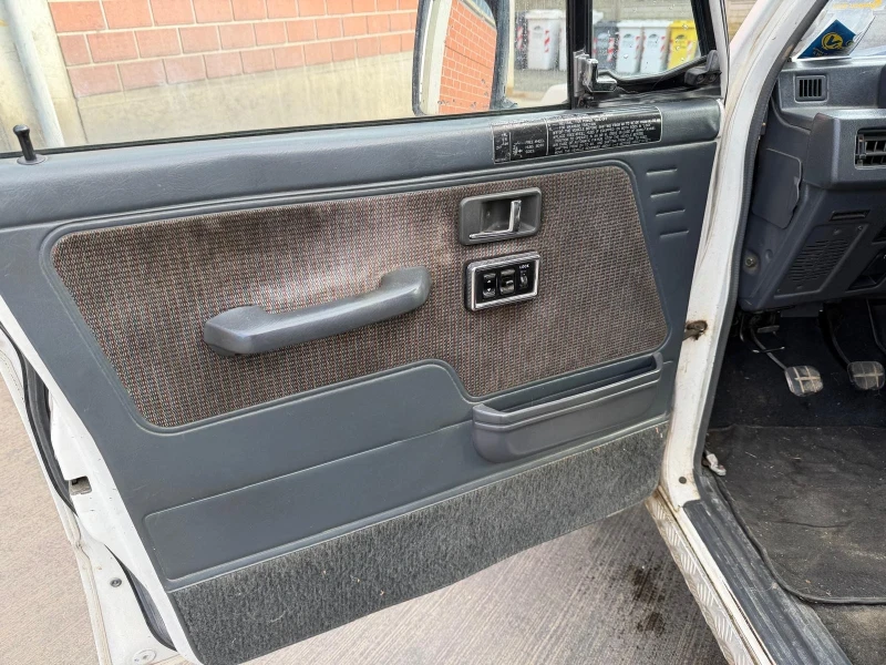 Mitsubishi Pajero 2.5D* БЕЗ РЪЖДИ * НОВ ВНОС* , снимка 7 - Автомобили и джипове - 52665433