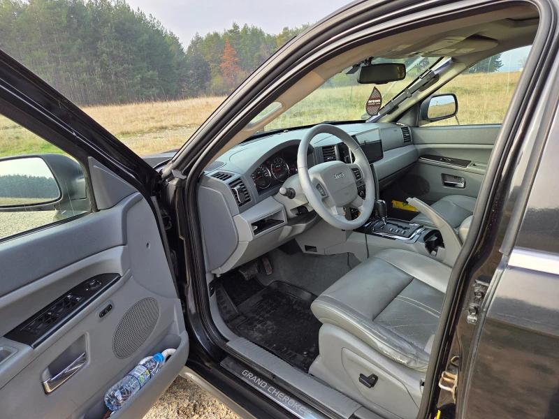Jeep Grand cherokee 5.7 HEMI, снимка 11 - Автомобили и джипове - 53061257