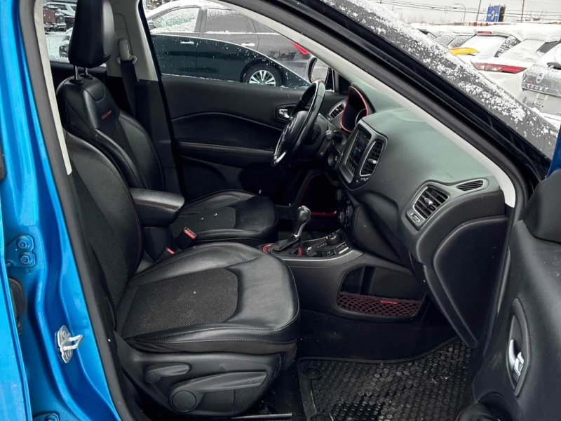 Jeep Compass * Trailhawk * CARFAX * БЕЗ ПЪРВОНАЧАЛНА ВНОСКА, снимка 17 - Автомобили и джипове - 53230408