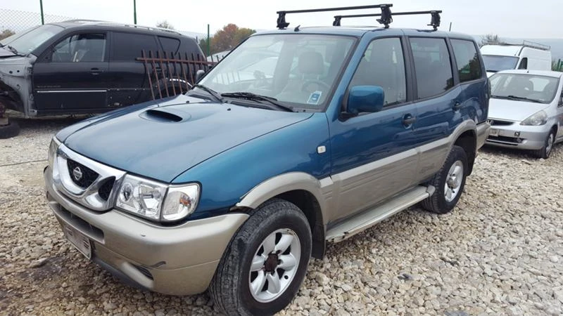 Nissan Terrano 2.7 TDI - 3 БРОЯ, снимка 1 - Автомобили и джипове - 11696396