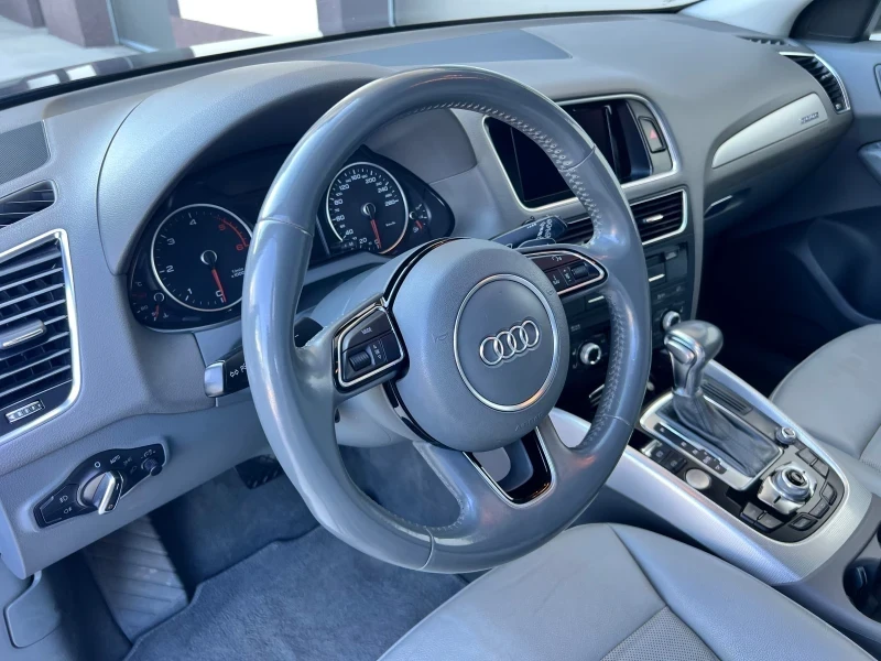 Audi Q5, снимка 4 - Автомобили и джипове - 56227650