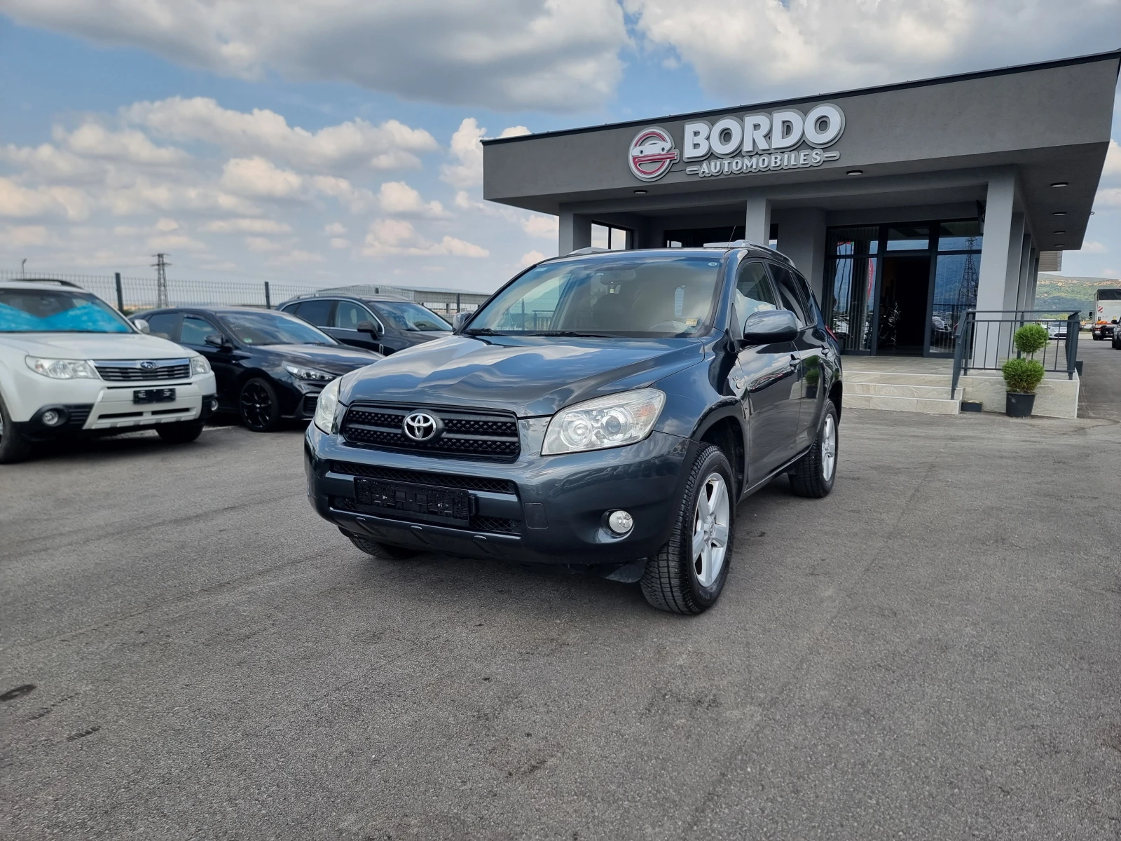 Toyota Rav4 2.2D4D - изображение 2