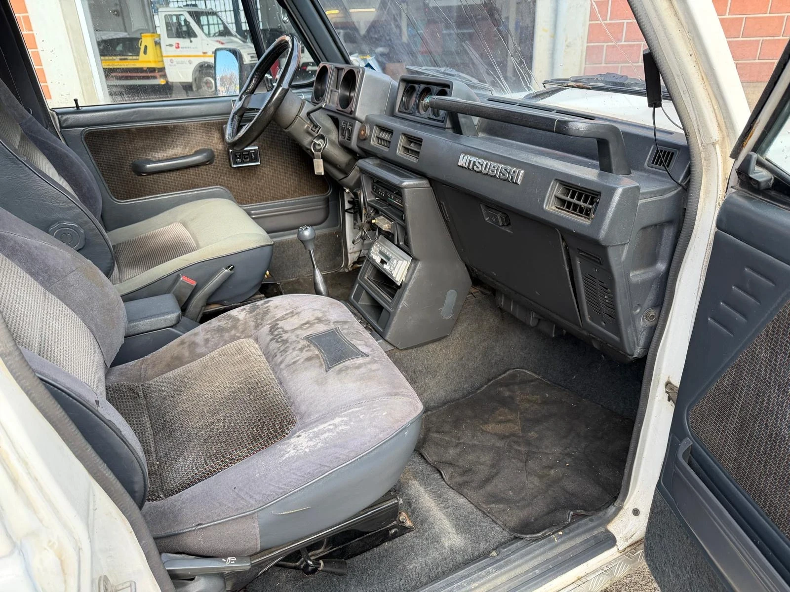 Mitsubishi Pajero 2.5D*   *  *  | Mobile.bg   15