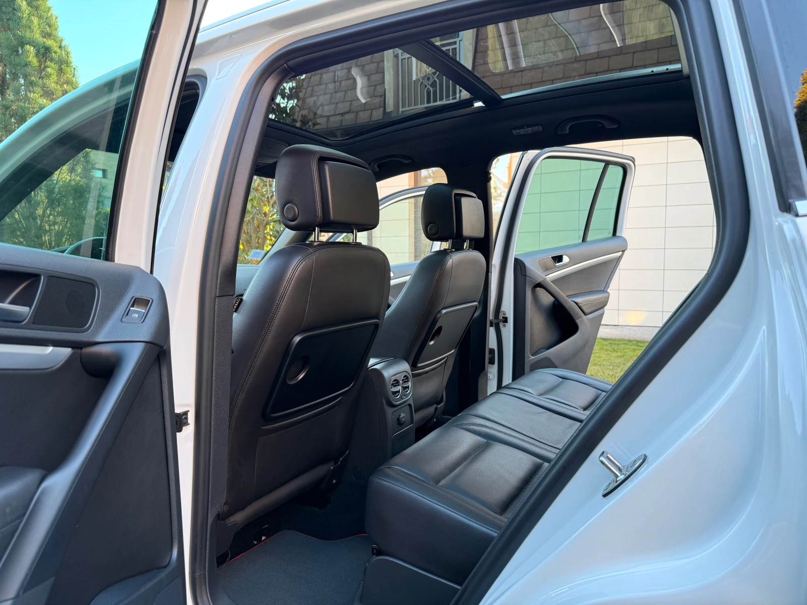 VW Tiguan 2.0TDI* R-LINE* EXCLUSIVE* 4 MOTION | Mobile.bg � ����������� 12