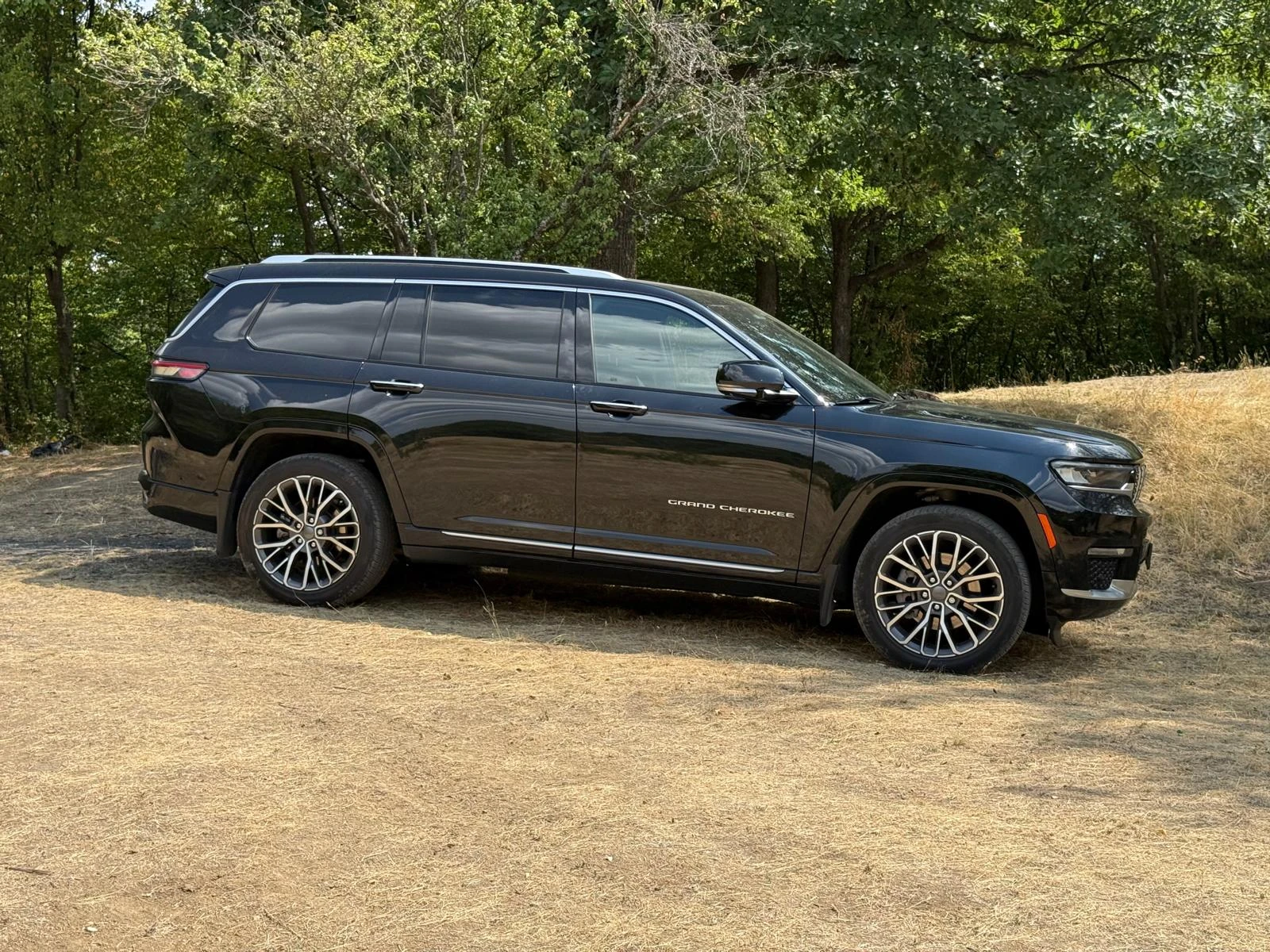 Jeep Grand cherokee L Summit - изображение 4