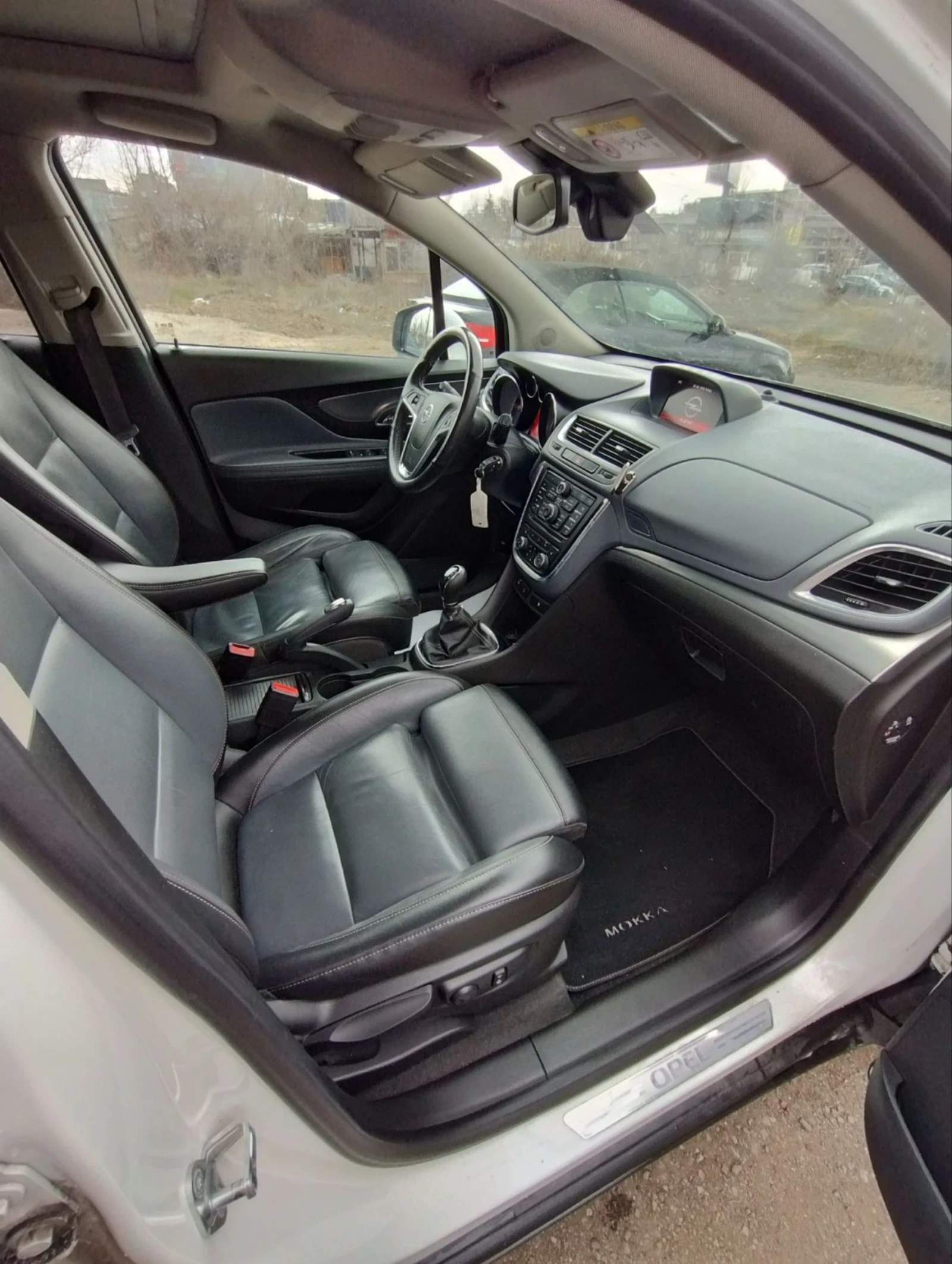 Opel Mokka 1.4  T EURO 6 , снимка 13 - Автомобили и джипове - 53914663