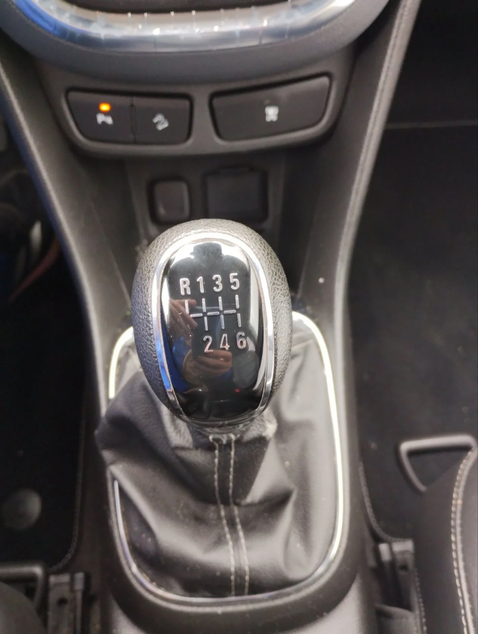 Opel Mokka 1.4  T EURO 6 , снимка 15 - Автомобили и джипове - 53914663