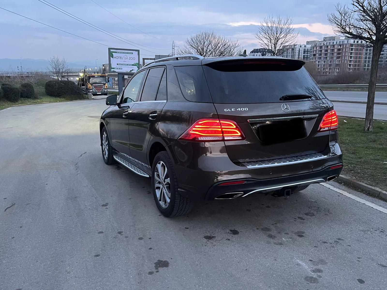 Mercedes-Benz GLE 400 4Matic, снимка 8 - Автомобили и джипове - 53968838