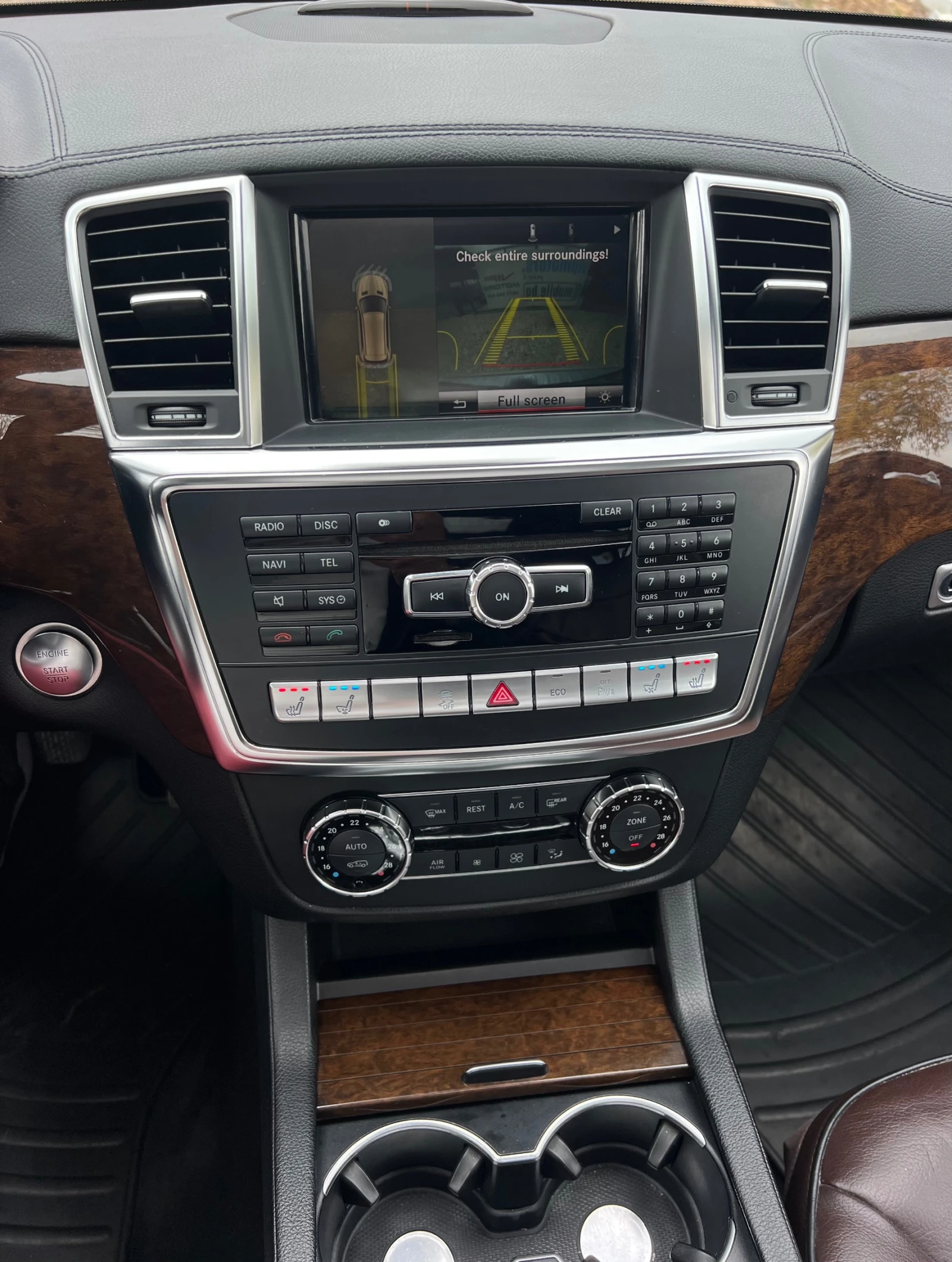 Mercedes-Benz GL 350 AMG/4MATIC/PANORAMA/6+ 1/FULL/MAX/UNIKAT, снимка 15 - Автомобили и джипове - 54527189