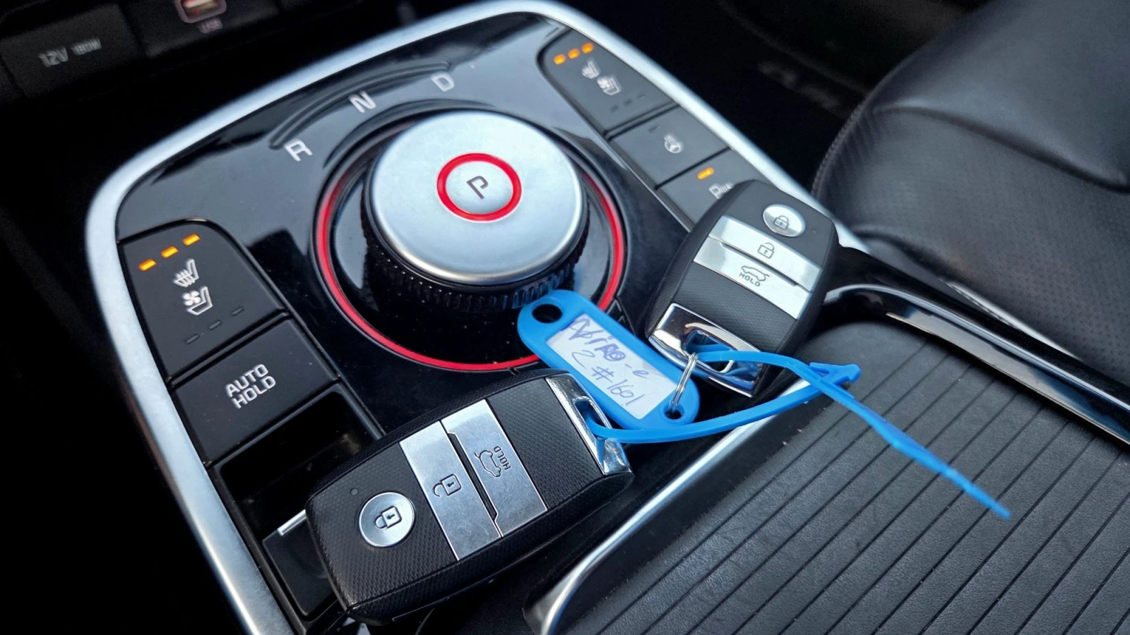 Kia Niro SOH100%/Сревизна Книжка, снимка 14 - Автомобили и джипове - 55622720