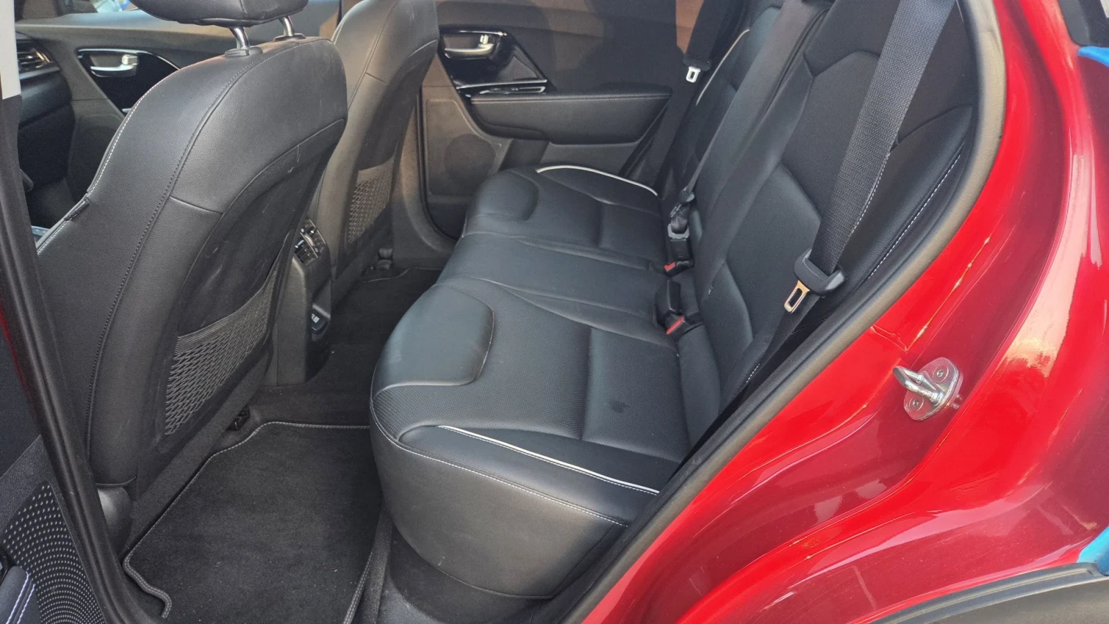 Kia Niro SOH100%/Сревизна Книжка, снимка 9 - Автомобили и джипове - 55622720