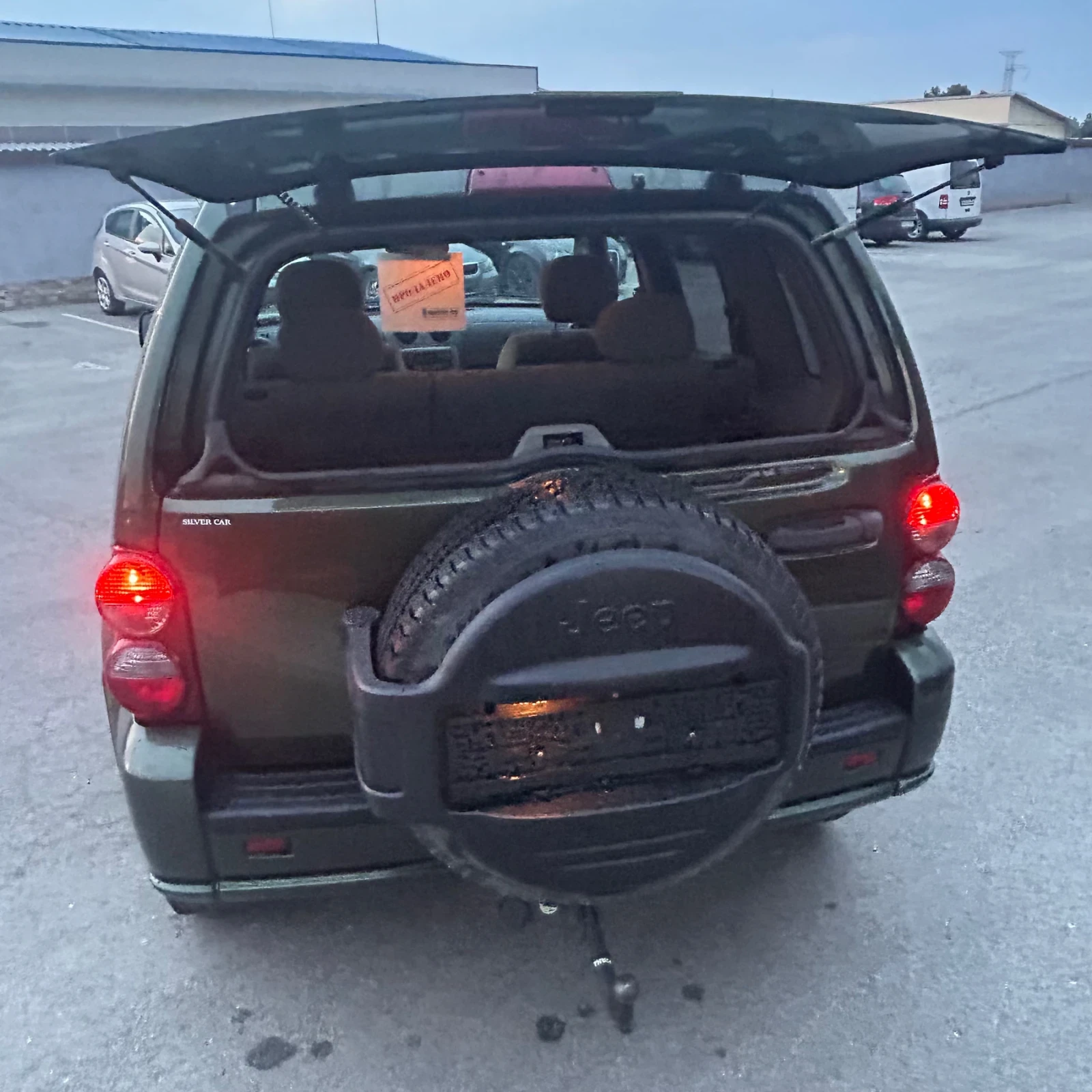Jeep Cherokee 2.8d Automat , снимка 8 - Автомобили и джипове - 55875227