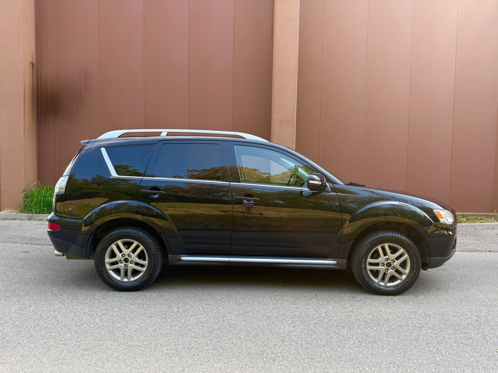 Mitsubishi Outlander 4WD/7 МЕСТА/ROCKFORD/КАМЕРА/ГАРАНЦИЯ, снимка 5 - Автомобили и джипове - 55905579