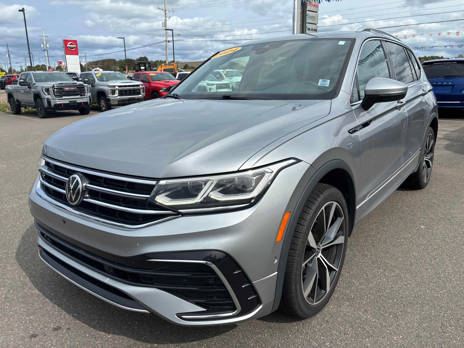 VW Tiguan * Highline R Line * CARFAX * БЕЗ ПЪРВОНАЧАЛНА ВНОС
