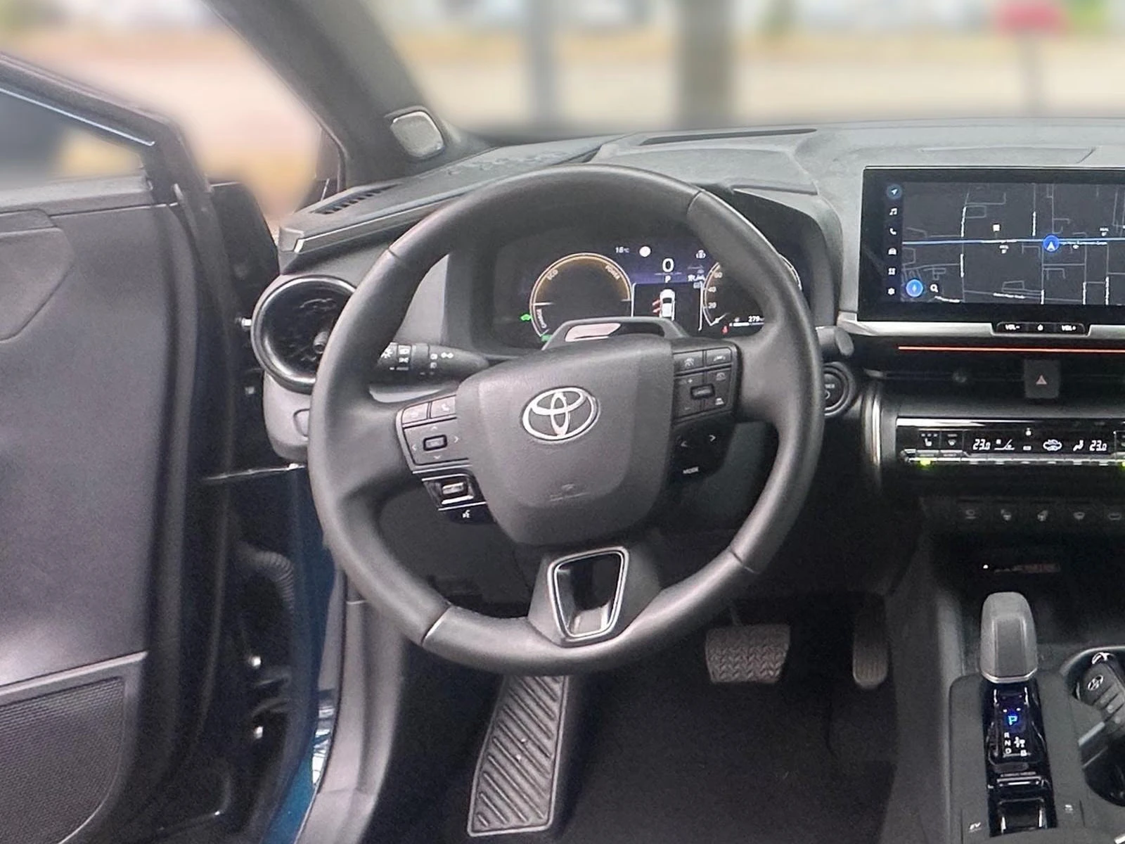 Toyota C-HR 2.0/197HP/LOUNGE PREM/HUD/PANO/360/KLESS/914z | Mobile.bg � ����������� 11