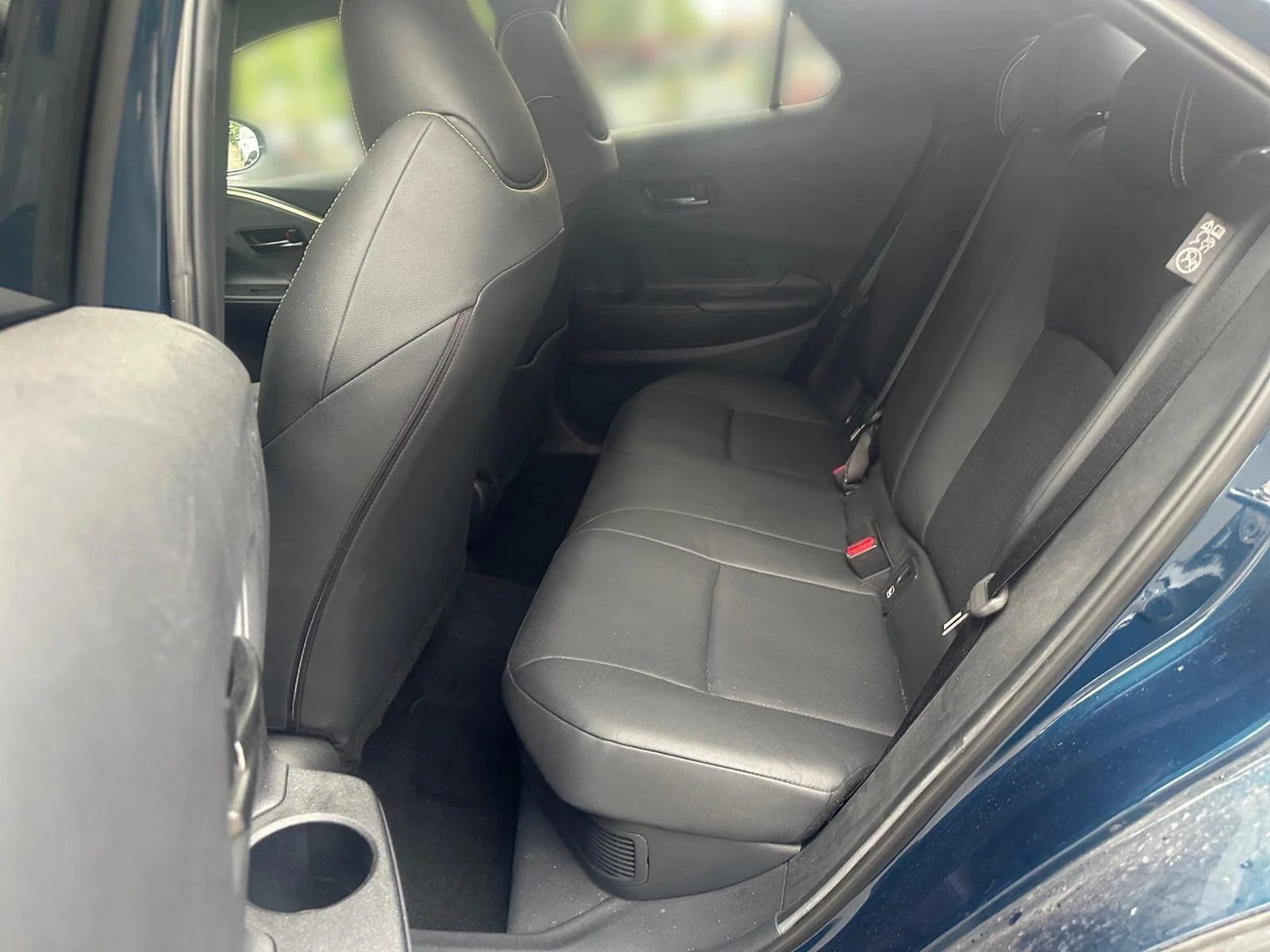 Toyota C-HR 2.0/197HP/LOUNGE PREM/HUD/PANO/360/KLESS/914z | Mobile.bg � ����������� 15