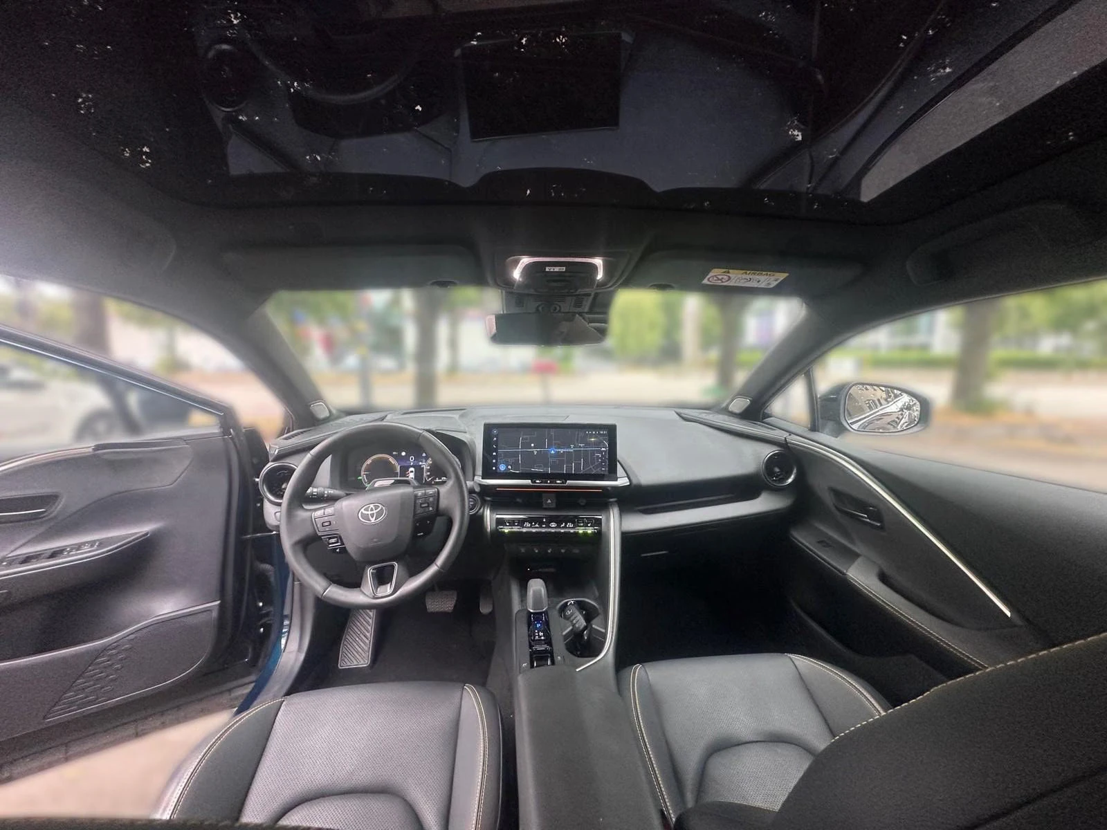 Toyota C-HR 2.0/197HP/LOUNGE PREM/HUD/PANO/360/KLESS/914z | Mobile.bg � ����������� 12
