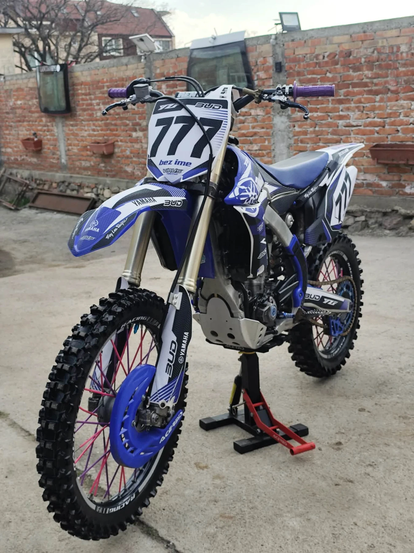 Yamaha Yzf