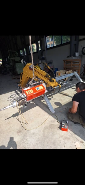 Багер Komatsu, снимка 5