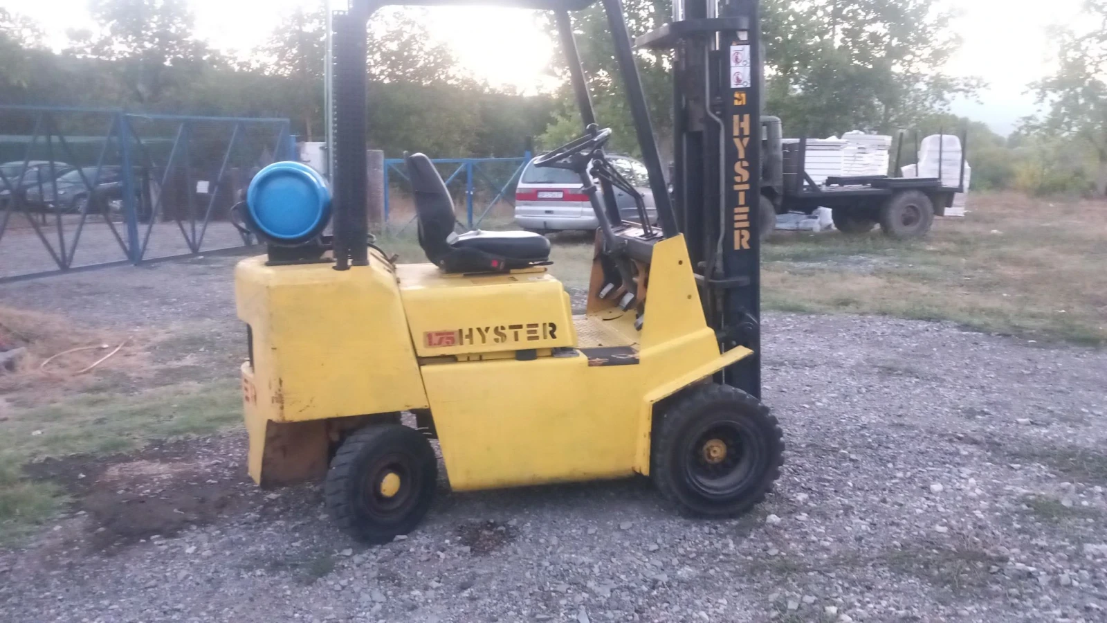 Мотокар Hyster 1.8, снимка 7 - Индустриална техника - 55960550