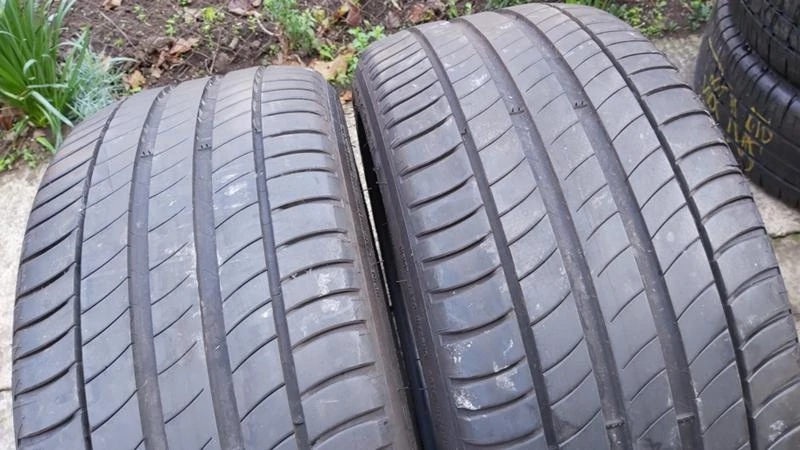 Гуми Летни 245/40R18, снимка 2 - Гуми и джанти - 27298778