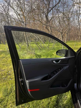 Hyundai Ioniq, снимка 8