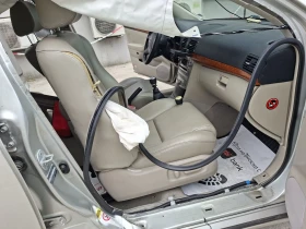 Toyota Avensis ЧАСТИ, снимка 12