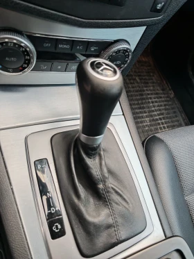 Mercedes-Benz C 250 CGI, снимка 13