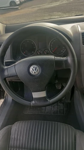 VW Golf 1.9TDi105ксА/С Нави, снимка 17