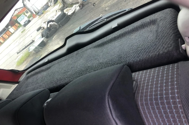 Suzuki Swift 1.3 d, снимка 10 - Автомобили и джипове - 42468697