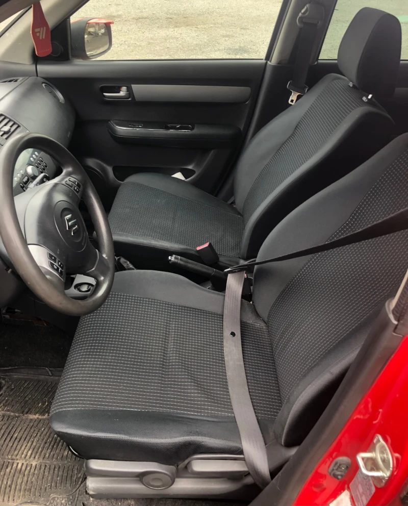 Suzuki Swift 1.3 d, снимка 6 - Автомобили и джипове - 42468697