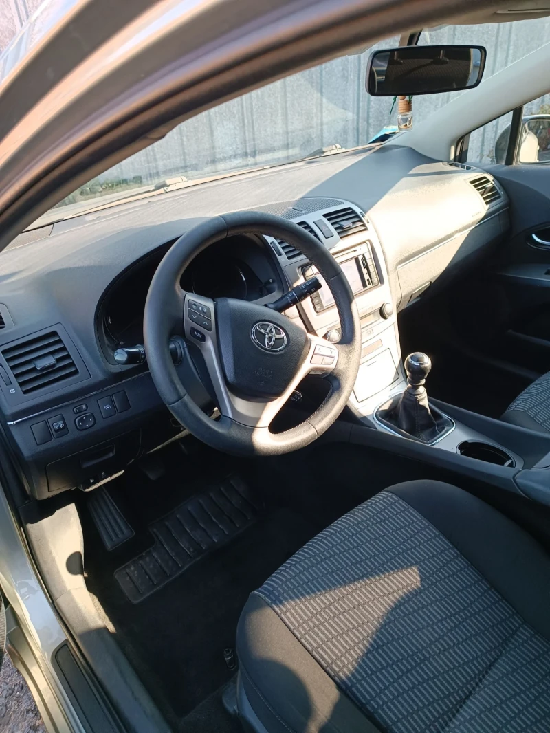 Toyota Avensis 2.0 d4d , снимка 10 - Автомобили и джипове - 47999649