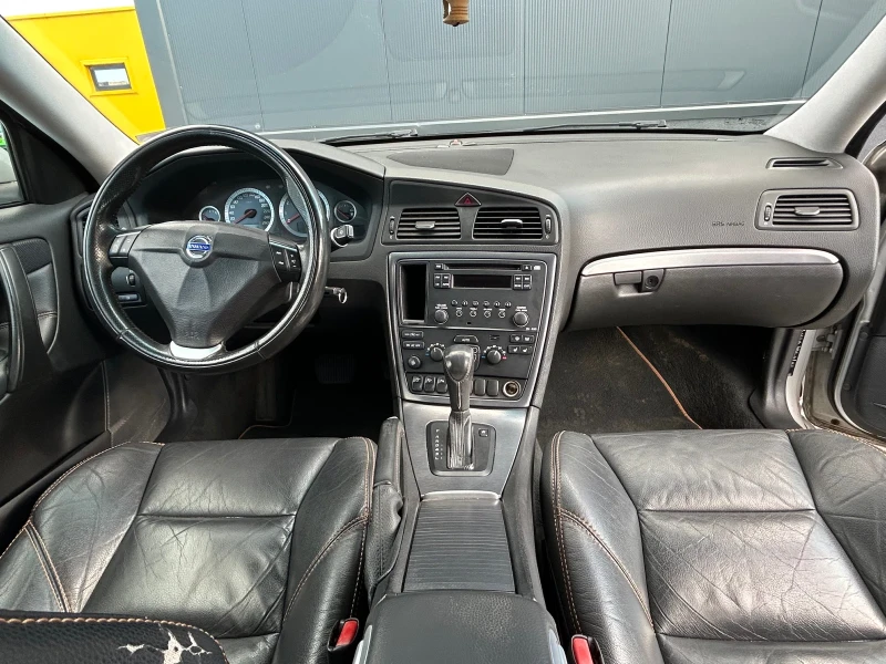 Volvo S60, снимка 8 - Автомобили и джипове - 49230086