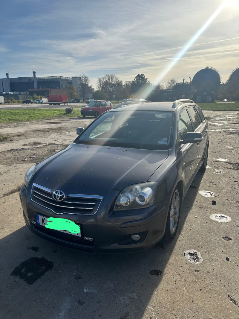 Toyota Avensis, снимка 13 - Автомобили и джипове - 48769311