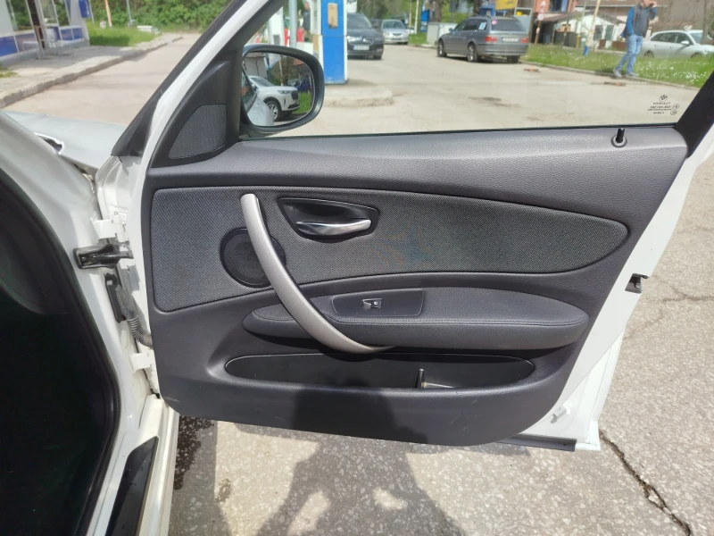 BMW 118 D, снимка 11 - Автомобили и джипове - 52395691