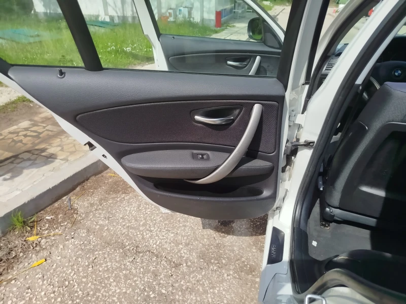 BMW 118 D, снимка 13 - Автомобили и джипове - 52395691