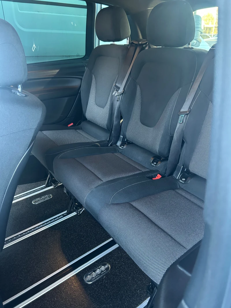 Mercedes-Benz V 300 Светещ таван Майбах Мега Фул, снимка 10 - Автомобили и джипове - 52555465