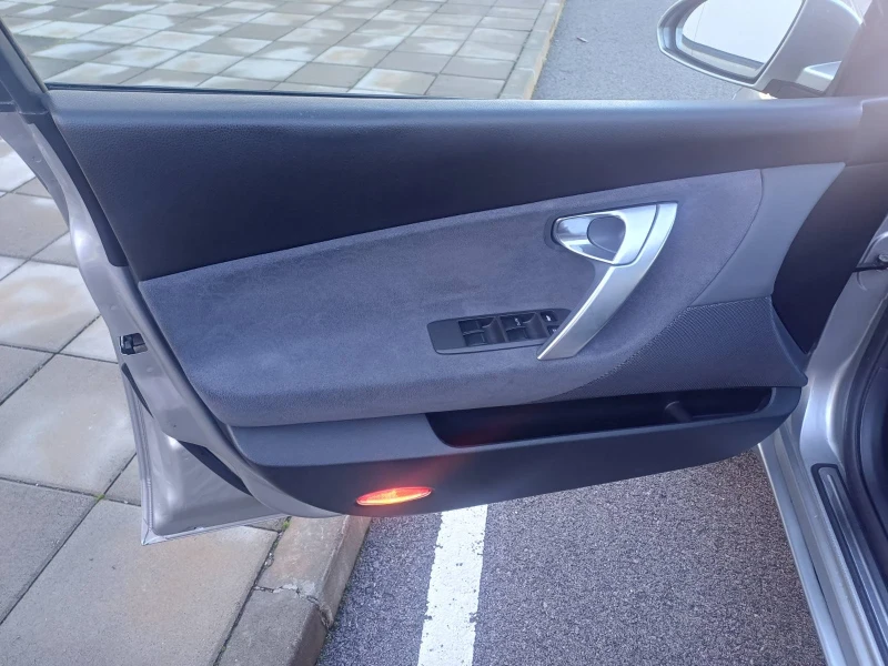 Nissan Primera, снимка 13 - Автомобили и джипове - 52616834