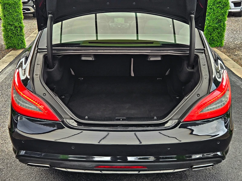 Mercedes-Benz CLS 350 ! AMG/4MAT/GERMANY/AUTO HOLD/INTEL.LIGHT SYSTEM/LI, снимка 8 - Автомобили и джипове - 52481840