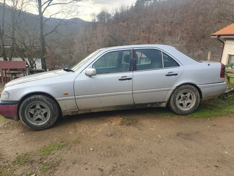 Mercedes-Benz C 250, снимка 2 - Автомобили и джипове - 52996620