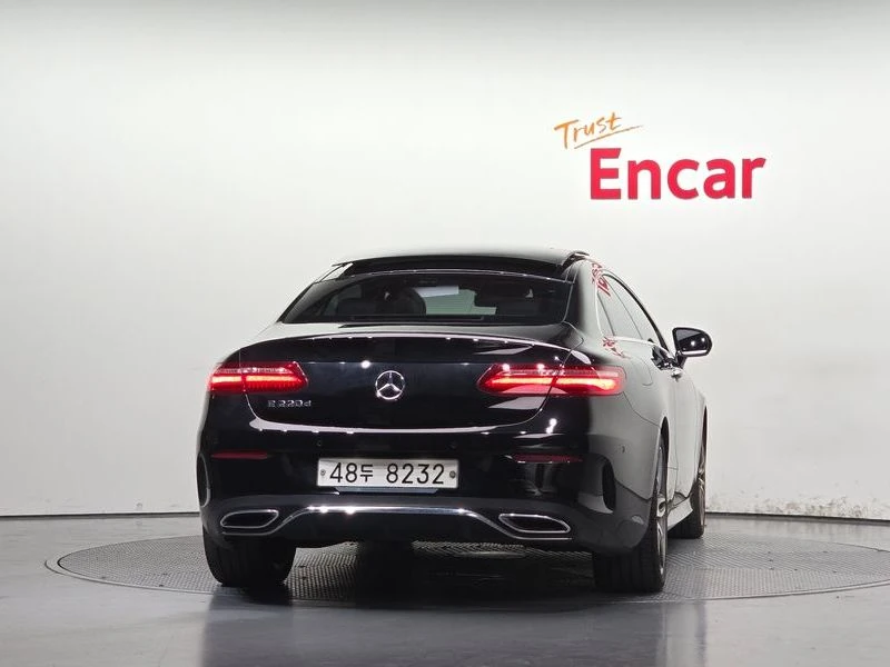 Mercedes-Benz E 220 E220d Coupe| 194к.с., снимка 4 - Автомобили и джипове - 56127901