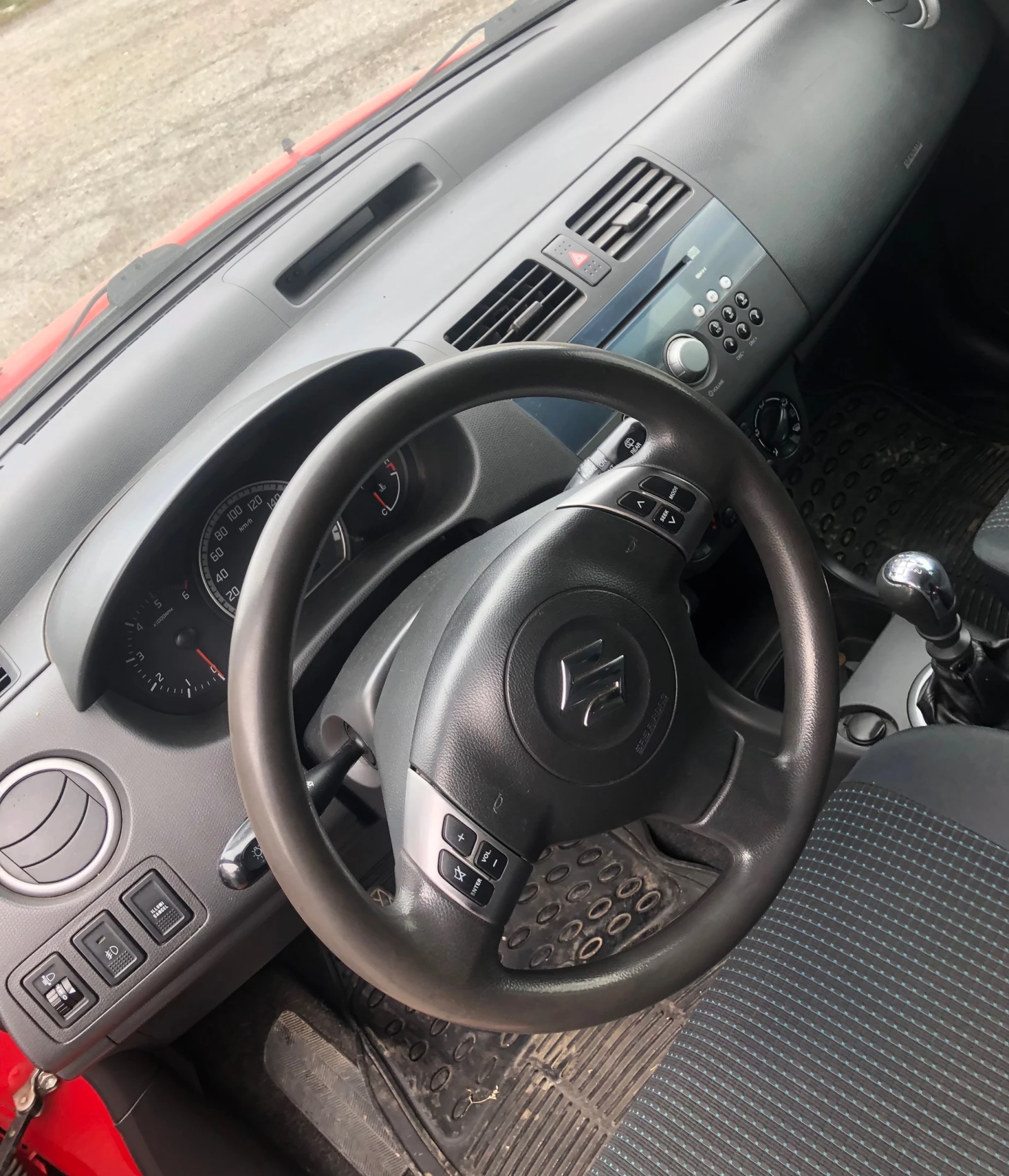 Suzuki Swift 1.3 d - изображение 8