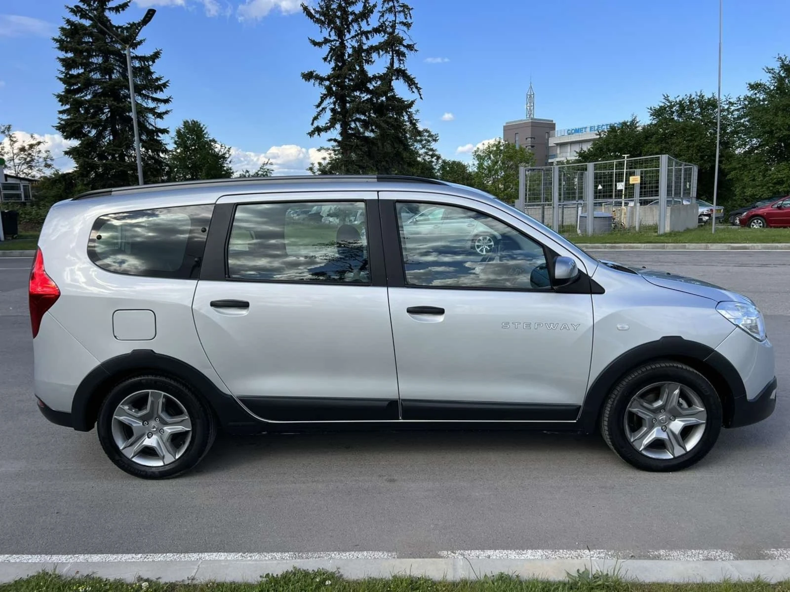 Dacia Lodgy Stepway Navi - изображение 4