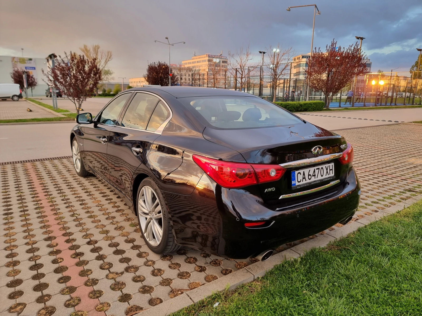 Infiniti Q50 S 3.5 Hybrid - изображение 3