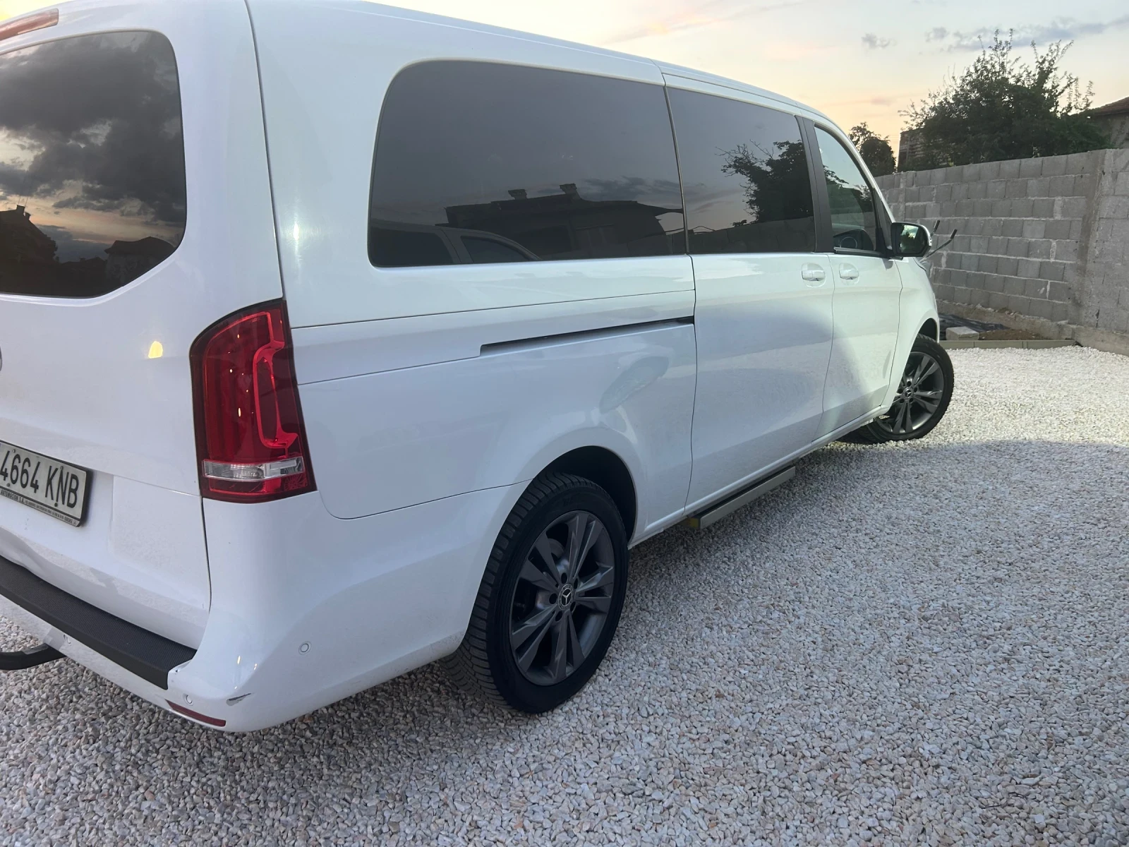 Mercedes-Benz Maybach V250 Mega full, снимка 4 - Автомобили и джипове - 52675333