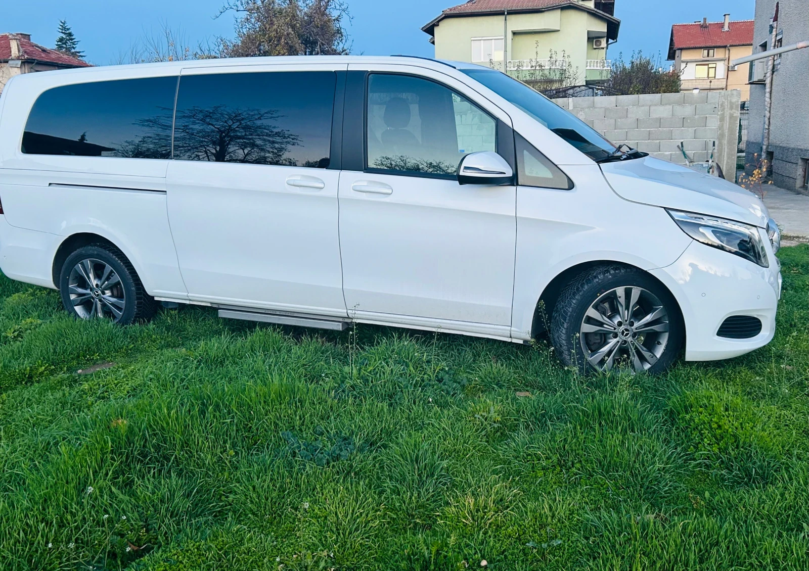 Mercedes-Benz V 300 Светещ таван Майбах Мега Фул - изображение 4