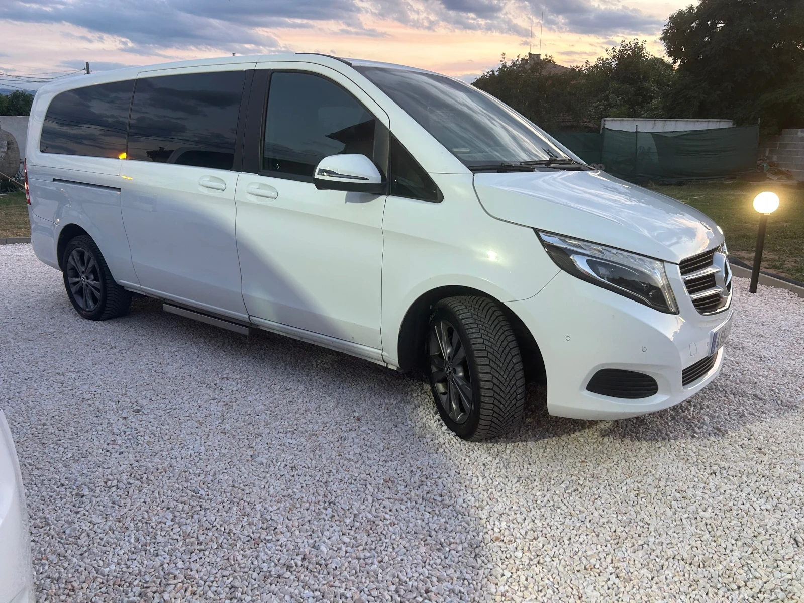 Mercedes-Benz Maybach V250 Mega full, снимка 2 - Автомобили и джипове - 52675333