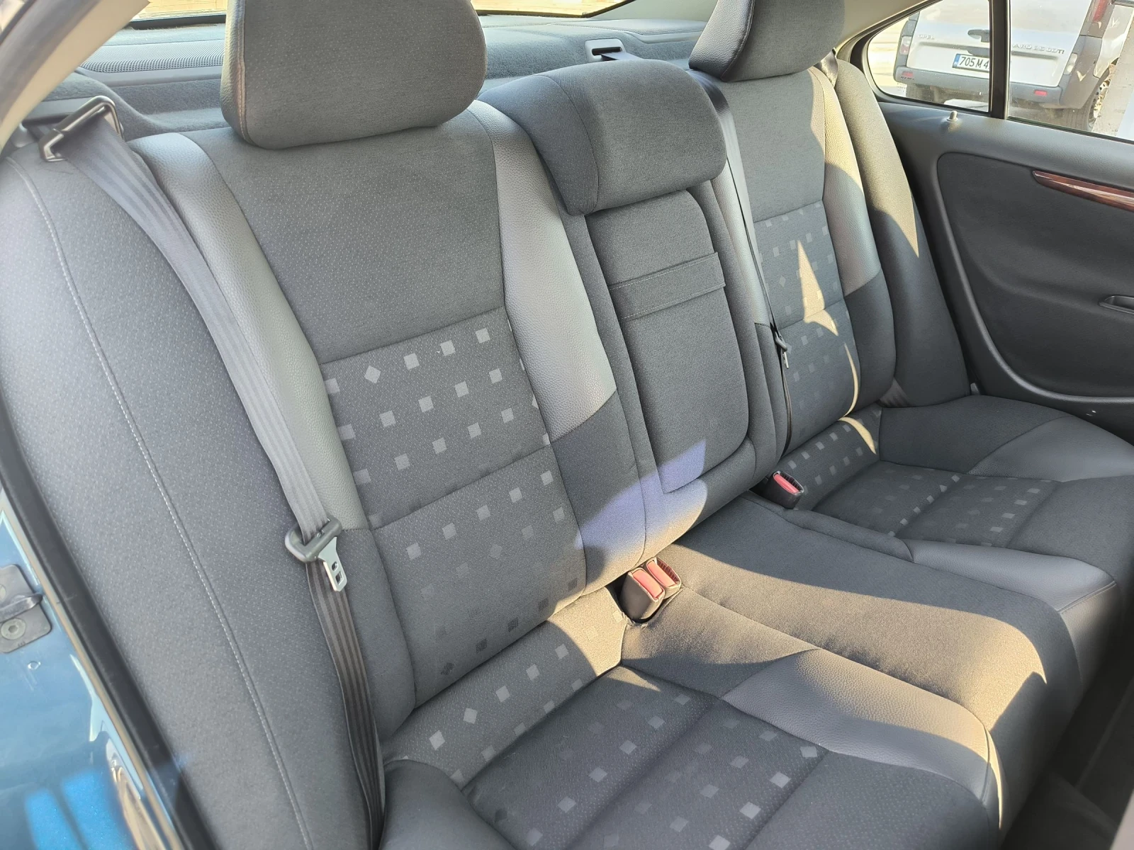 Volvo S60 2.4i | Mobile.bg — изображение 11