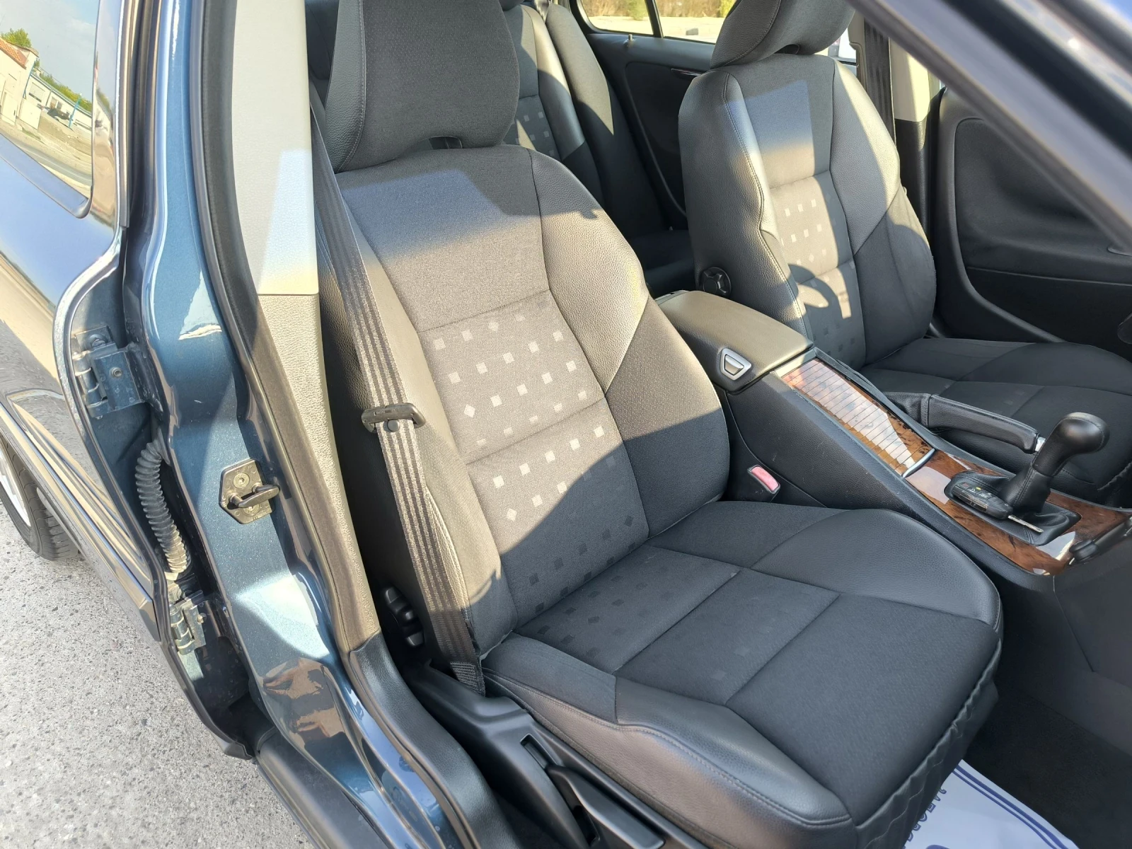 Volvo S60 2.4i - изображение 7