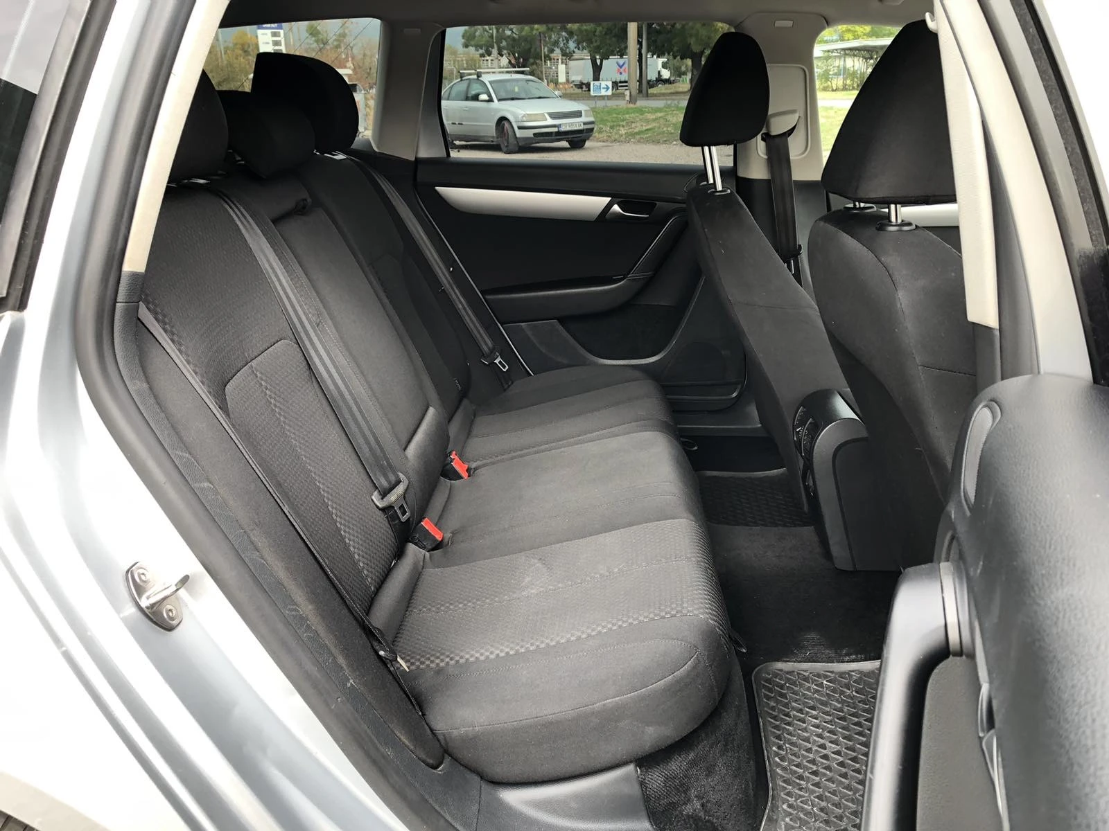 VW Passat  - изображение 9